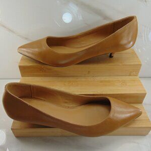 Nine West TAN Leather Classic Pump Kitten Heel